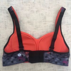 LULULEMON 32 C bra